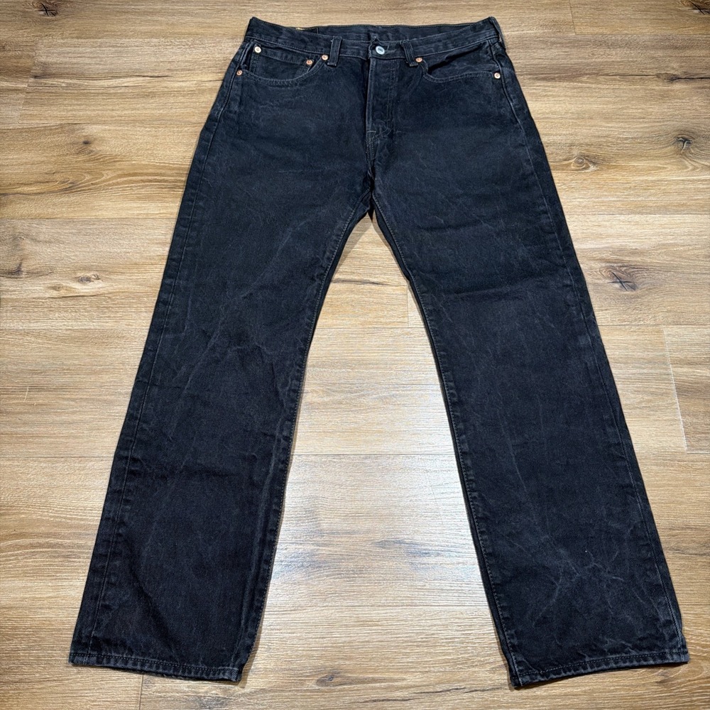 Levi's 501 Jeans Mens 32x30 Black Charcoal Wash Denim. Straight Leg Button Fly